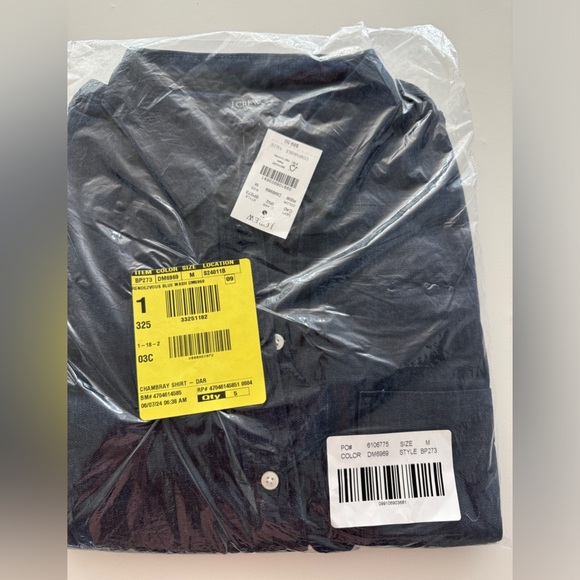 NWT Chambray Shirt - Picture 4 of 5